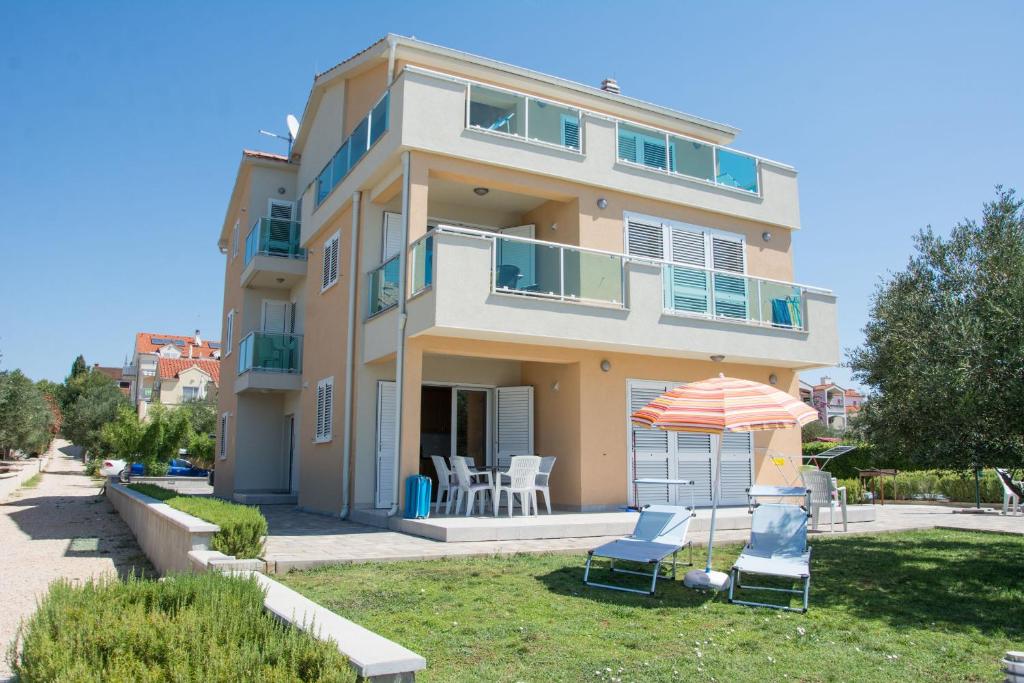Apartments Citrine on the beach photo 1