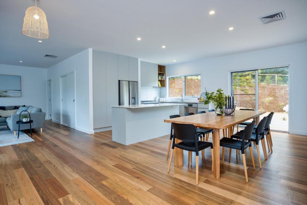 Molly's Beach House: photo 2