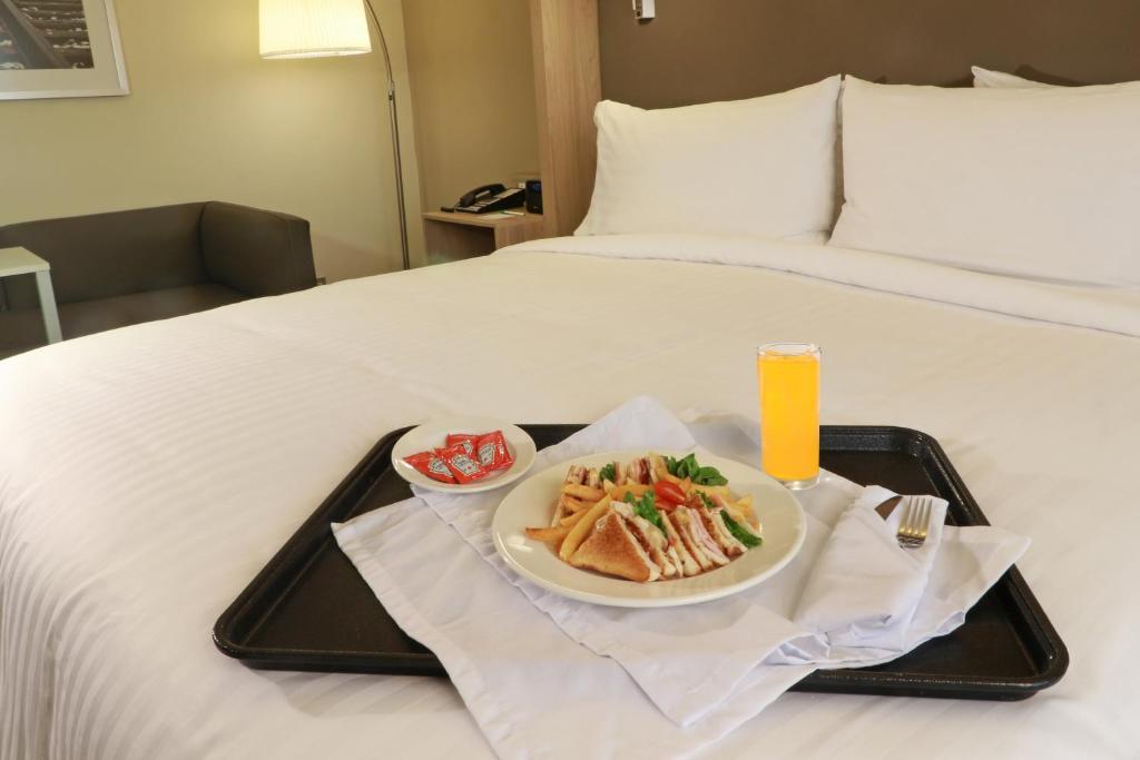Holiday Inn - Ciudad Juarez, an IHG Hotel photo 4