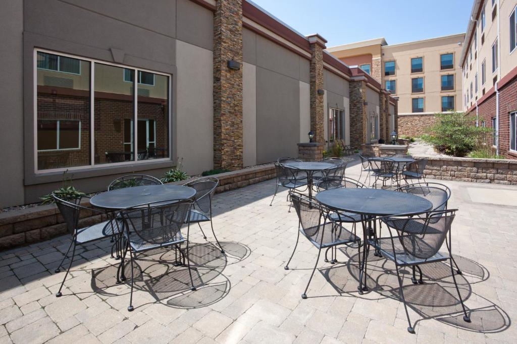 Holiday Inn Express & Suites Aberdeen, an IHG Hotel photo 3
