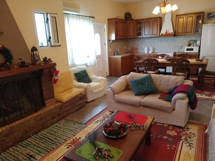 Amarynthos Guest House photo 3