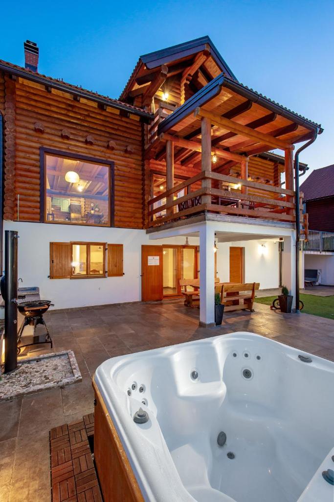 Mountain family home Nola Ivano photo 1