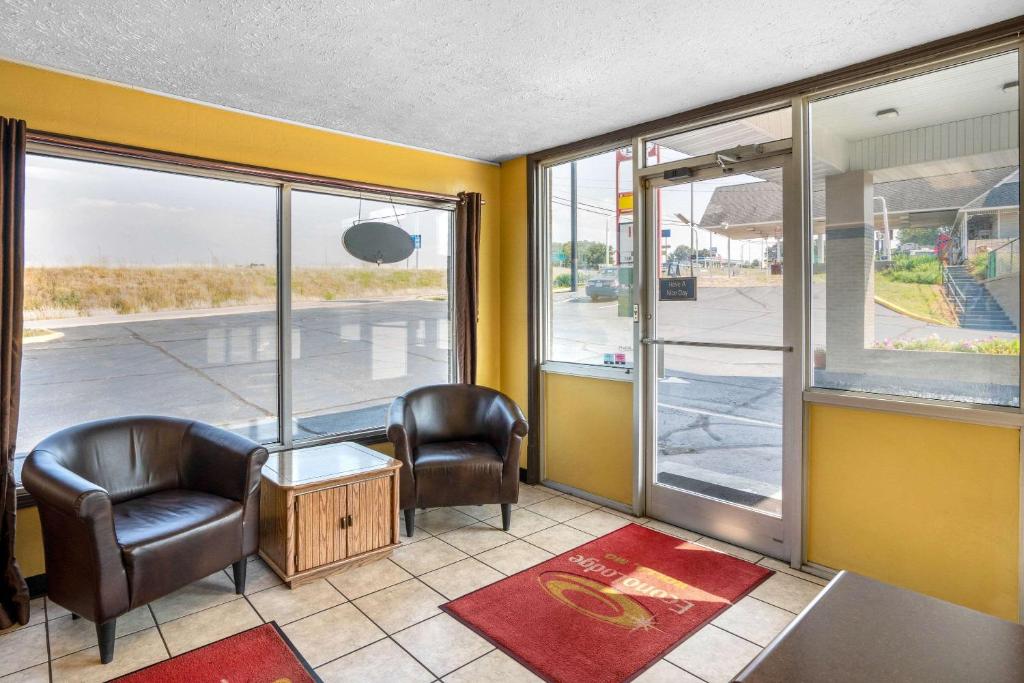Econo Lodge Rolla I-44 Exit 184 Near Missouri University of Science and Technology photo 3