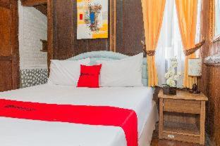 RedDoorz near Farmhouse Lembang photo 4