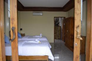West Break Bali - Medewi photo 2
