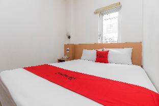 RedDoorz Plus near Galaxy Bekasi photo 2