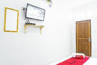 RedDoorz Syariah near Jatisampurna Hospital photo 2