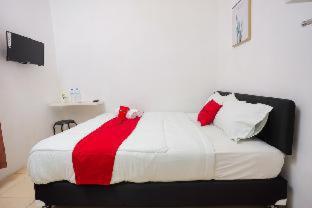 RedDoorz near Plaza Araya Malang photo 4