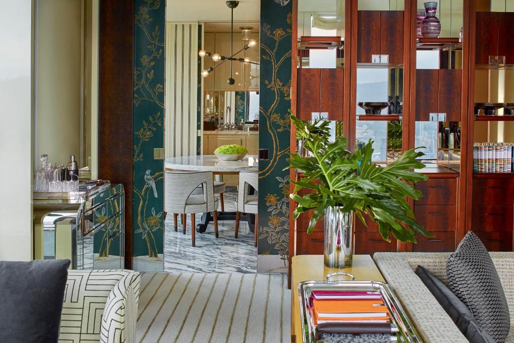 Rosewood Hong Kong photo 1