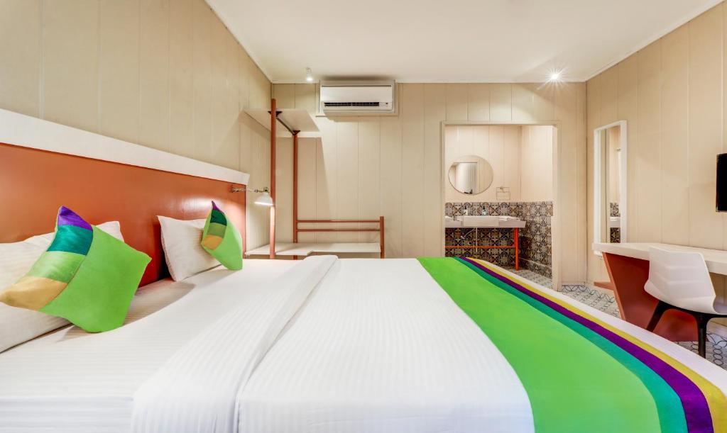 Двухместный ([Sanitized] Standard Double Room), Treebo Trend Morjim Banyan Resort