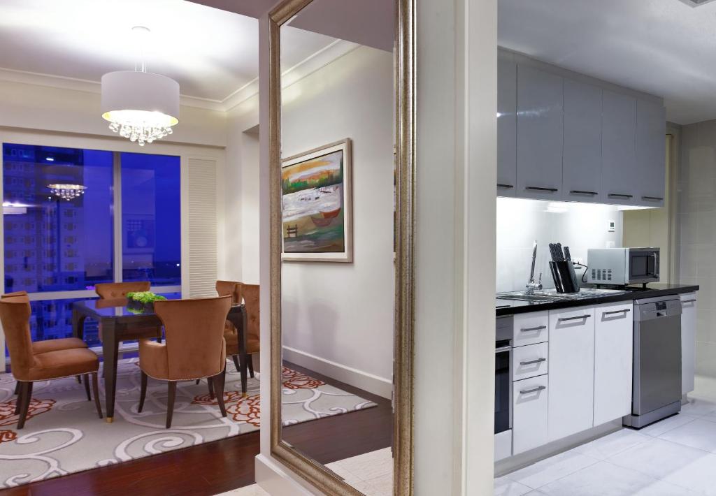Апартаменты (Представительский номер Residence с 2 спальнями), Raffles Makati