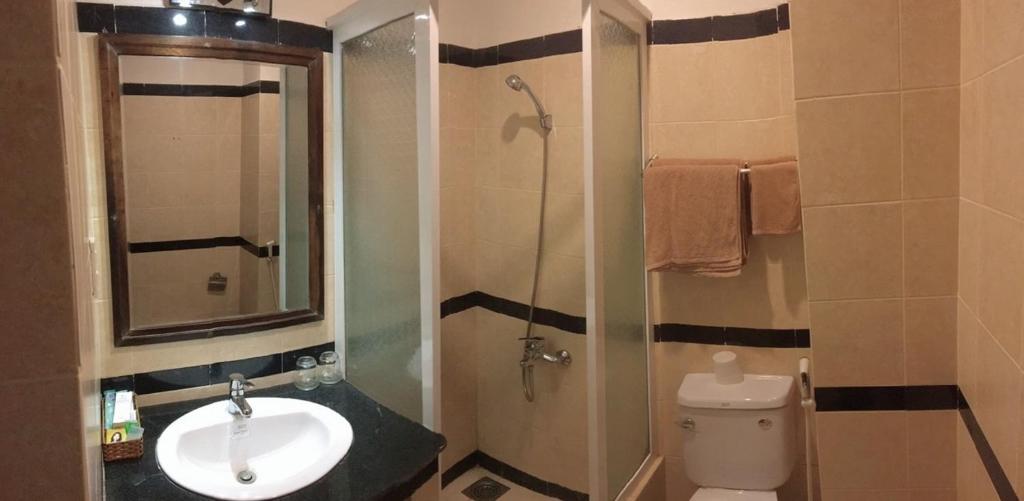 KHÁCH SẠN HƯƠNG SEN PHÚ YÊN