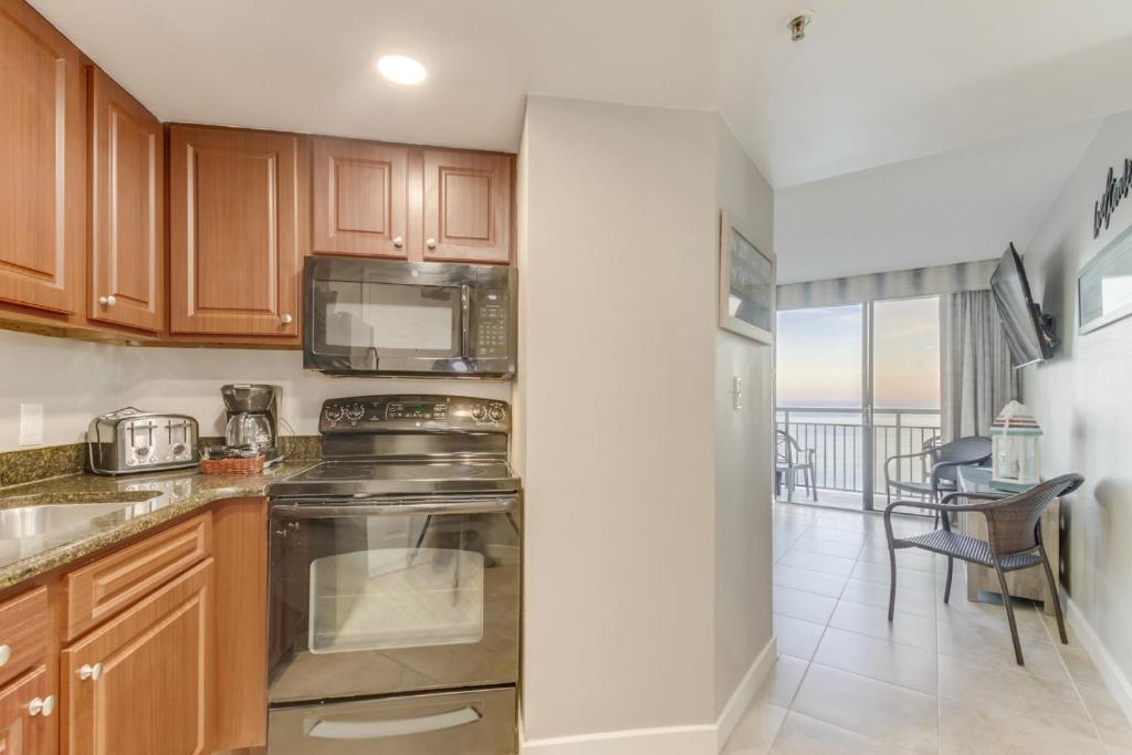 Ocean-Front Condos at Patricia Grand photo 3