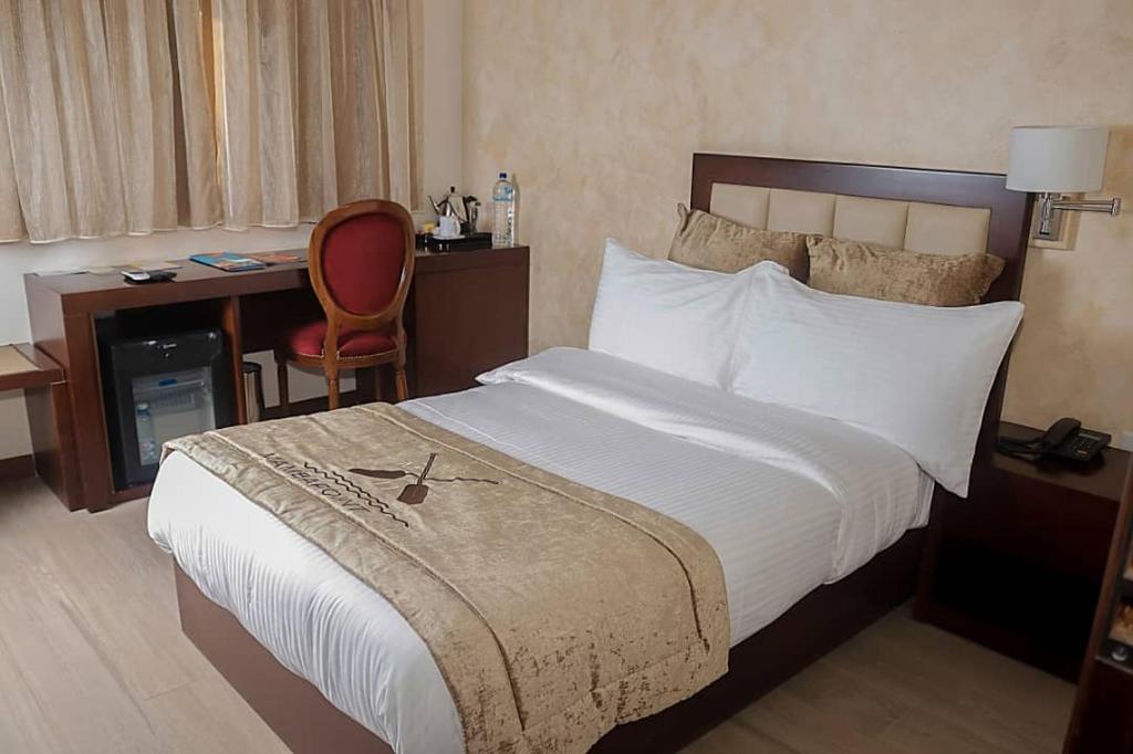 Mamba Point Hotel photo 4
