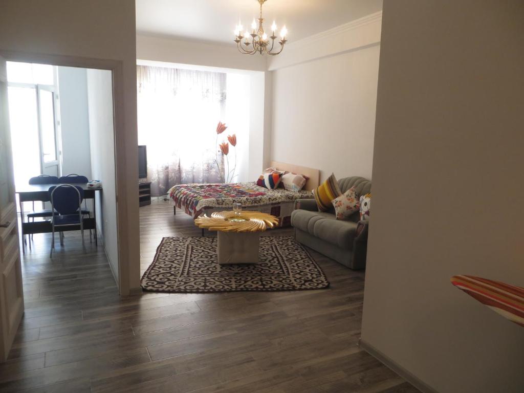Studio boutique apartment - Tap to explore photos