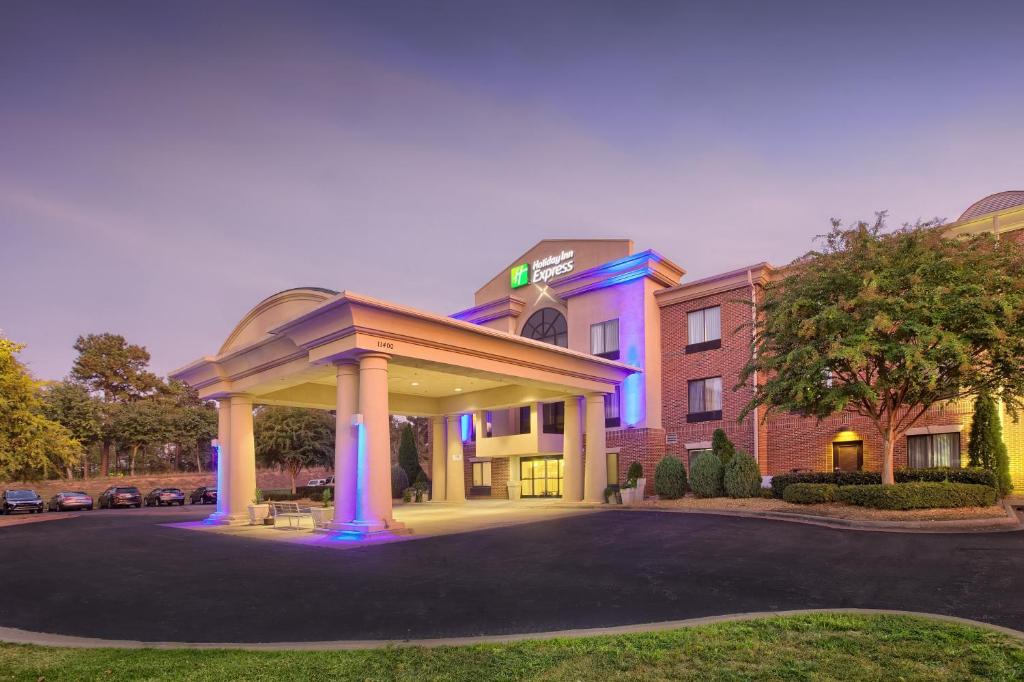 Holiday Inn Express & Suites Raleigh North - Wake Forest, an IHG Hotel image
