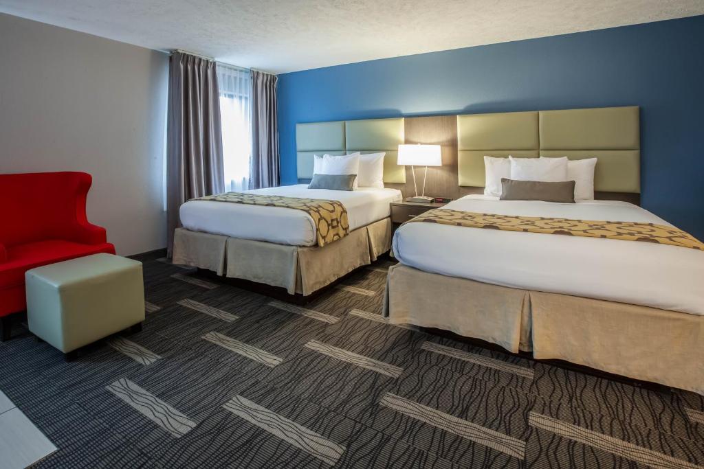 Baymont by Wyndham Traverse City photo 3