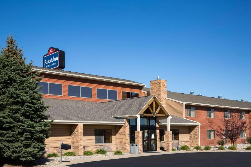 AmericInn by Wyndham Sioux City image