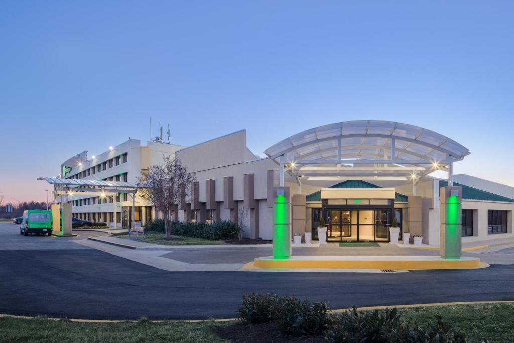 Holiday Inn Washington-College Pk (I-95) image