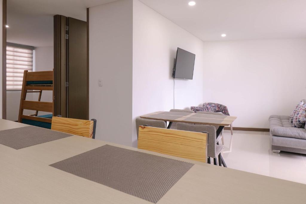 Apartamento Hermoso y Exclusivo en el Norte, Apto 1307 T-2 photo 4