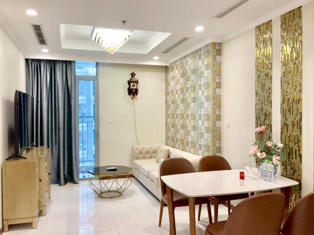 LuxHomes Saigon - Vinhomes Central Park