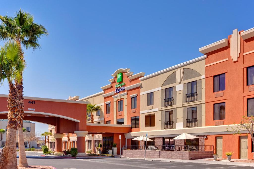 Holiday Inn Express Hotel & Suites Henderson, an IHG Hotel image