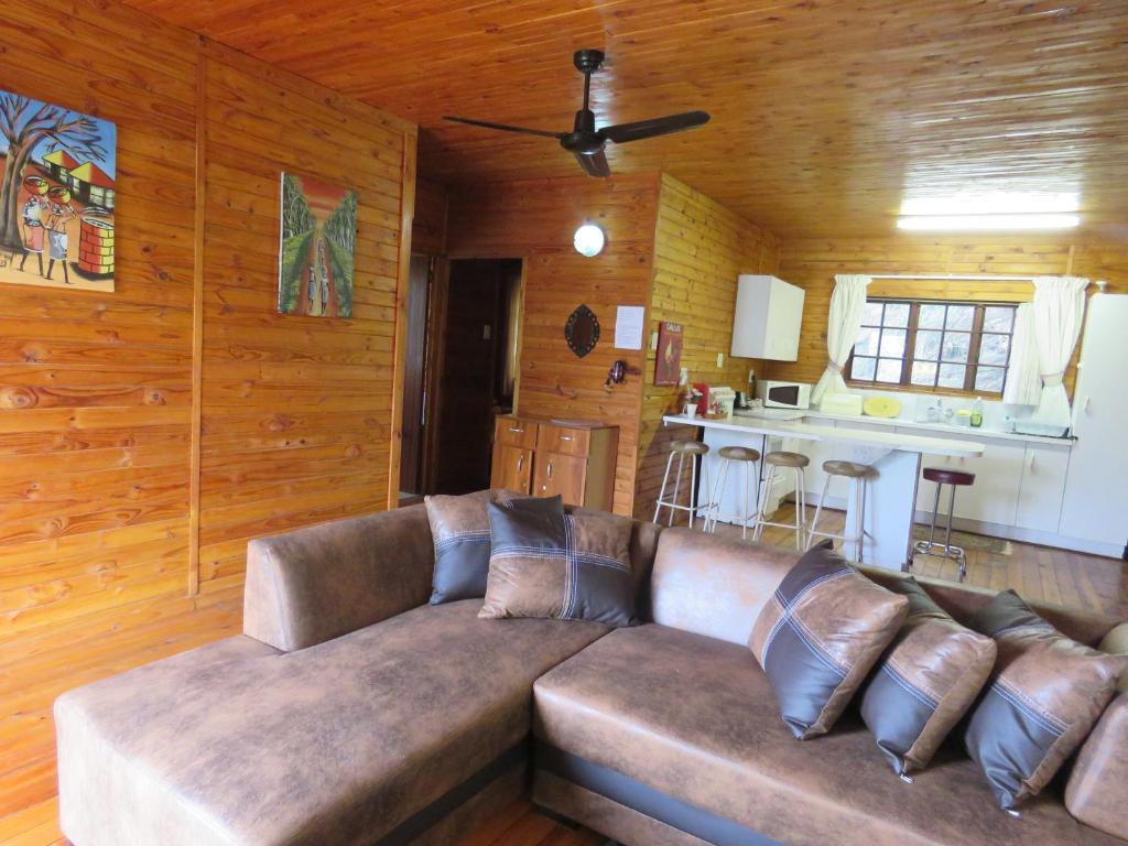 Impala Niezel Lodge & Guest House photo 1