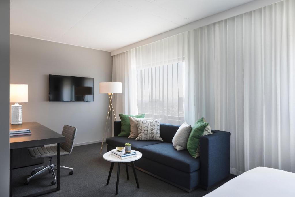 Студио (Номер-студио с гидромассажной ванной), Kimpton Everly Hotel, an IHG Hotel