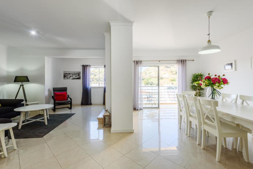 Amazing apartment in Albufeira photo 2