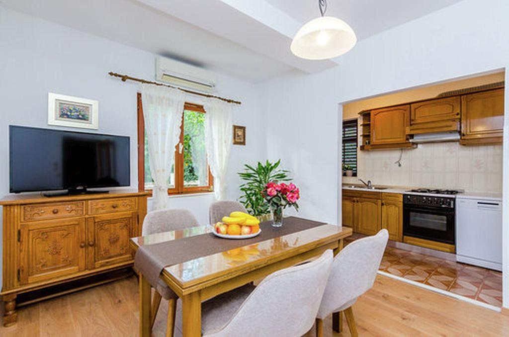 Antares Apartments photo 4
