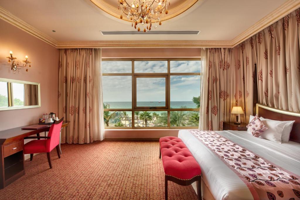 Сьюит (Полулюкс с видом на море), Курортный отель Sahara Beach Resort & Spa