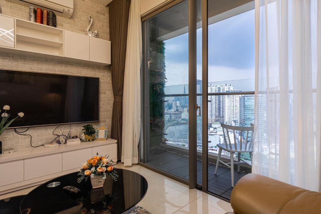 Апартаменты (Апартаменты с 2 спальнями), MILLENIUM SAIGON RIVERSIDE with BITEXCO VIEW