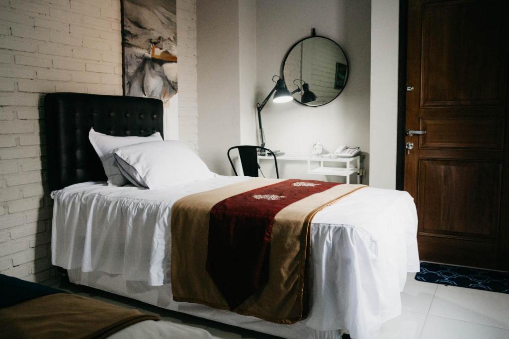 Argya Guesthouse Room Type - Deluxe Quadruple Room