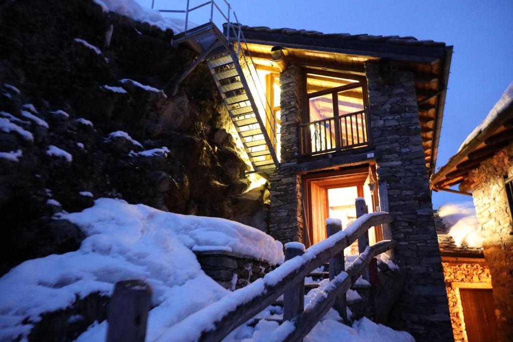 Case Gran Paradiso di Charme Villaggio La Barmaz photo 1