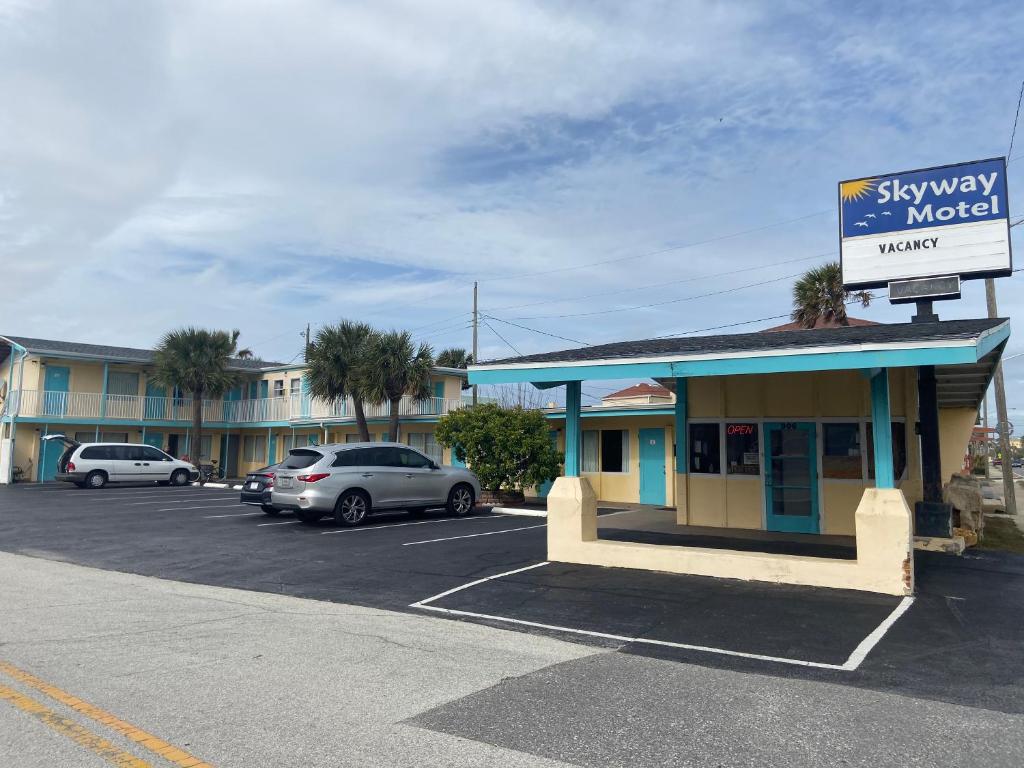 Skyway Motel image