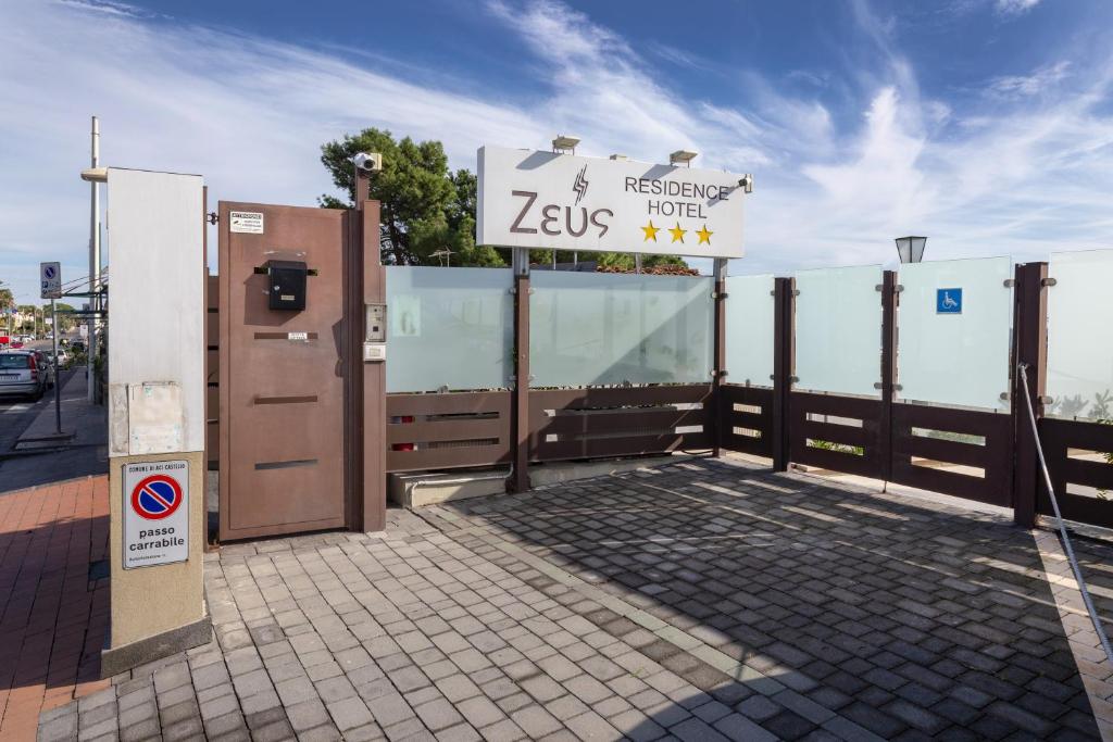 Zeus Hotel - Aparthotel - Meeting & Congress photo 4
