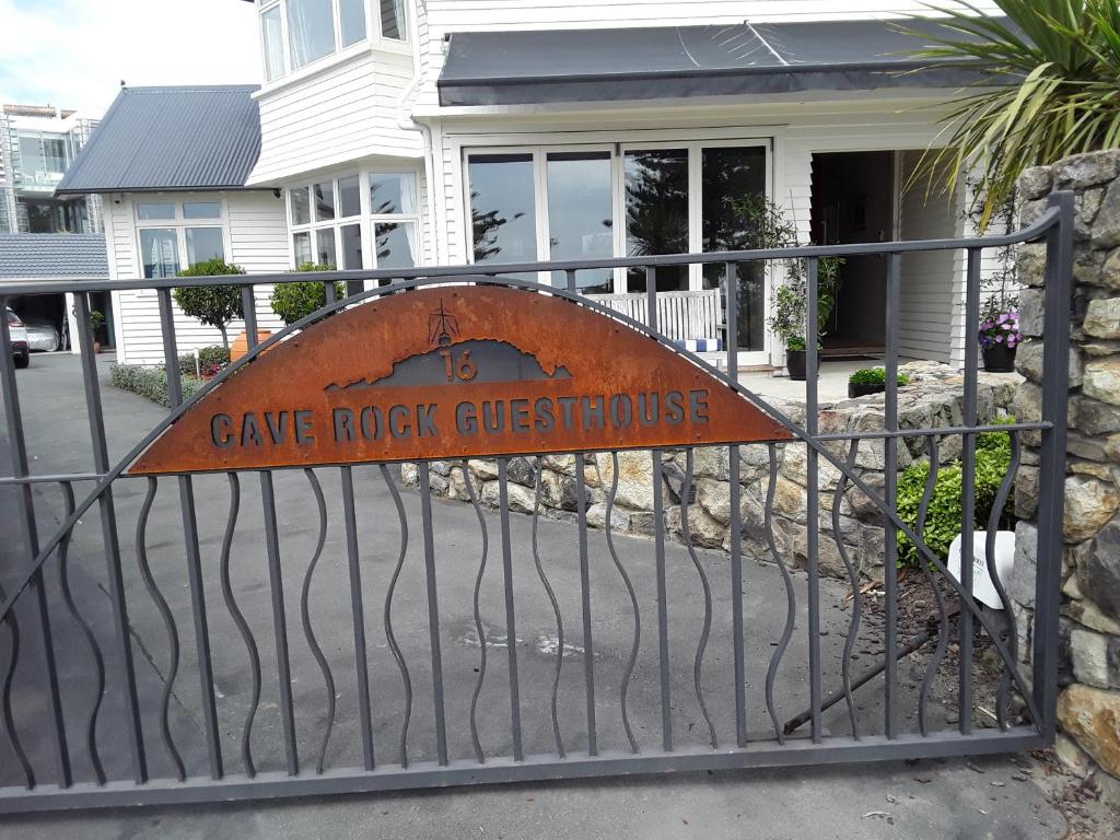 Cave Rock Guest House photo 3