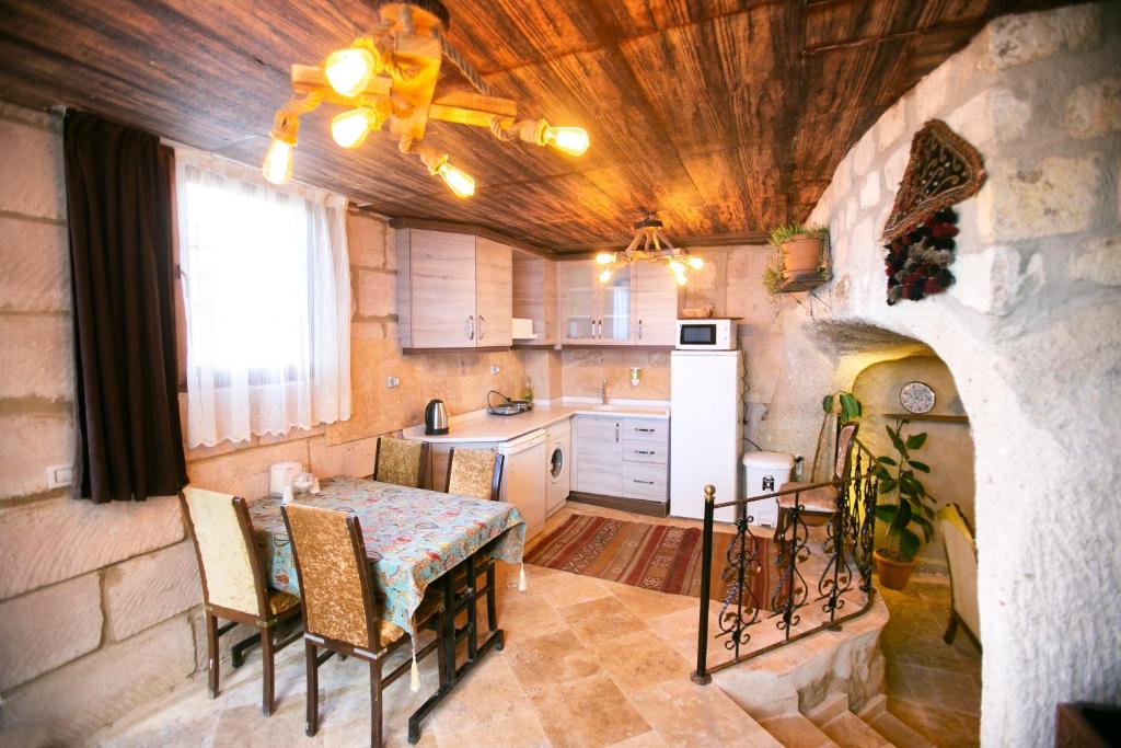 Kamelya Cave Hostel photo 1