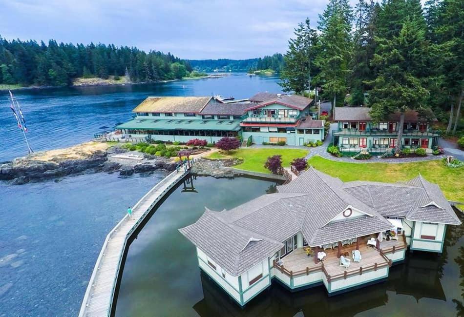 April Point Resort photo 4