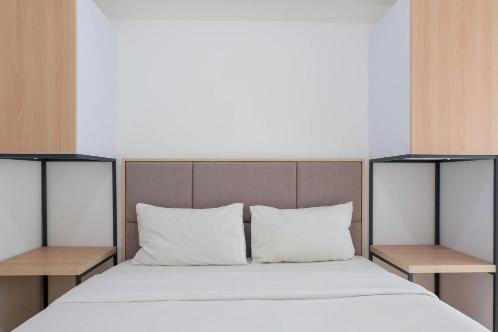 Best Price 2BR Apartment @ Midtown Residence By Travelio, Tangerang