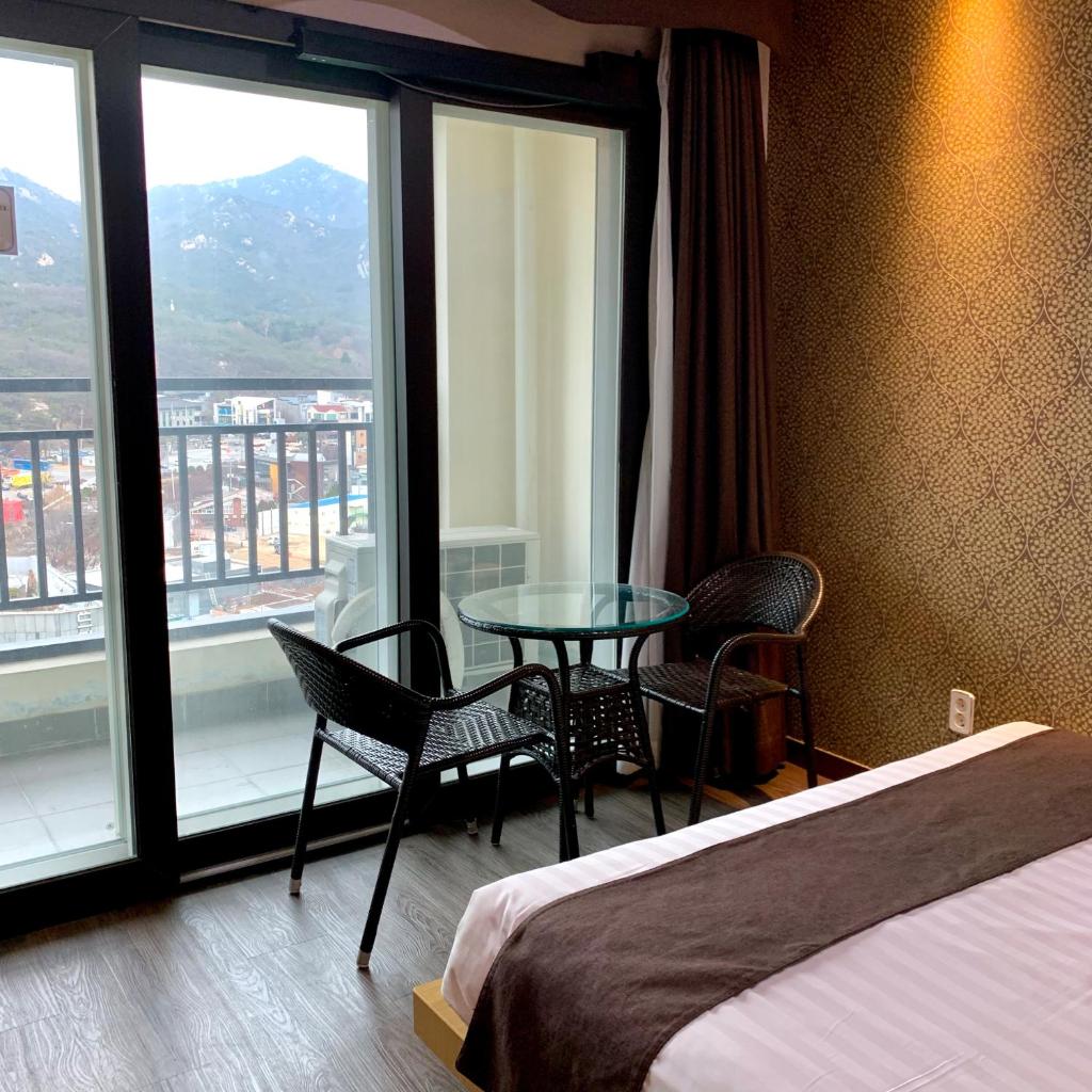 CS Premier Hotel photo 3