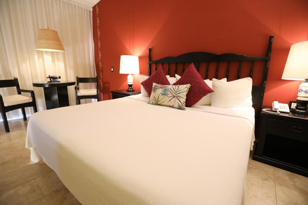 Hotel Montetaxco photo 1