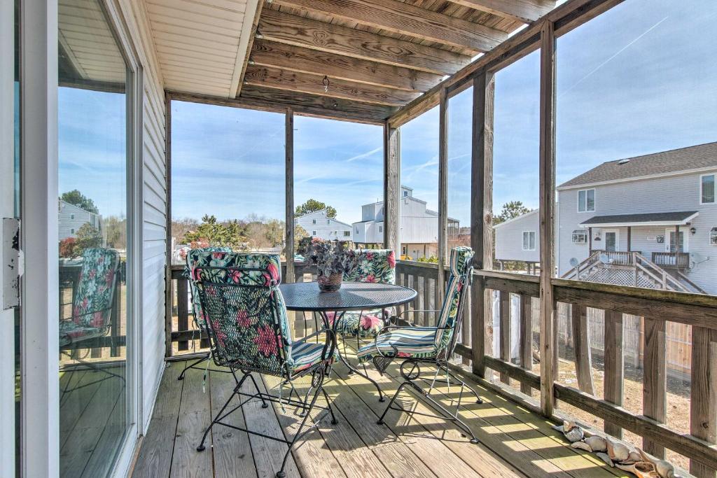 Chincoteague Townhome with Pony Views from Deck! photo 2