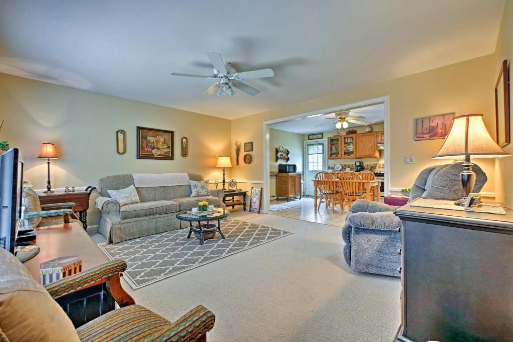 Charming Owls Head Retreat 2 Mi to Rockland Coast photo 4