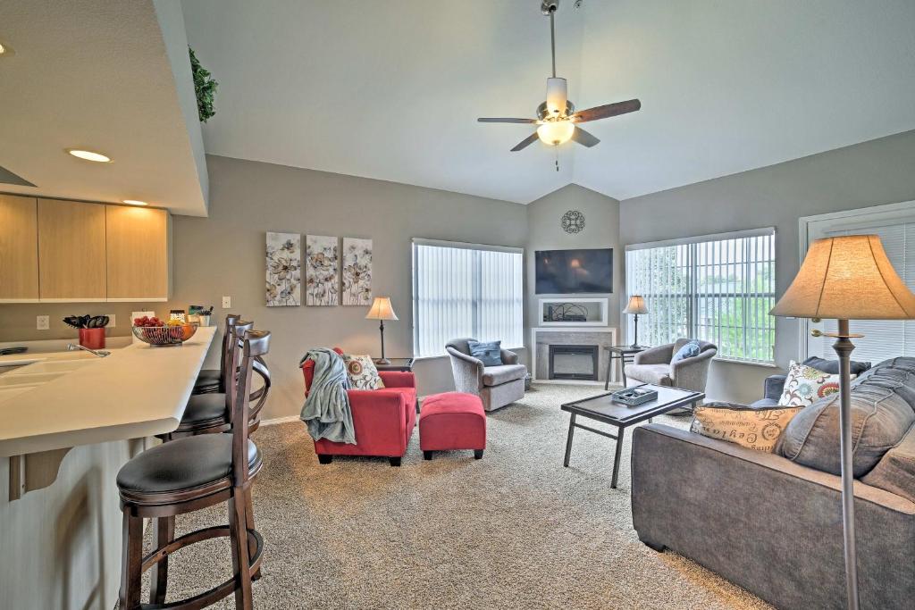 Penthouse Condo with Pool 8 Mi to Silver Dollar City photo 1