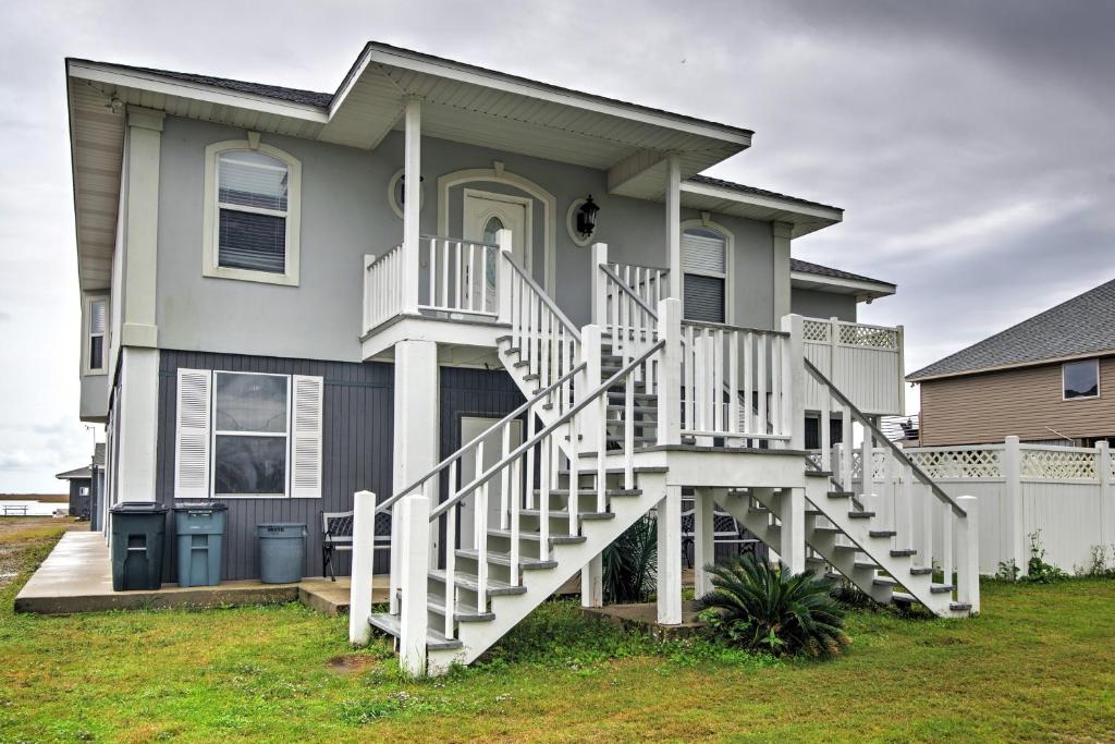 Waterfront Slidell Home with Boat Dock and Canal View!