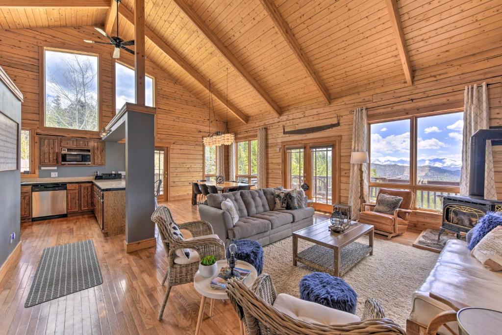 Secluded Mountain Retreat with Views on 45 Acres!