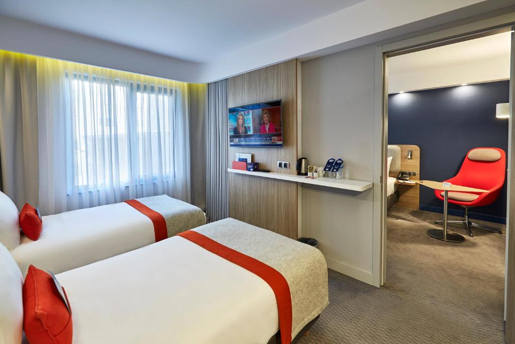 Holiday Inn Express - Istanbul - Atakoy Metro, an IHG Hotel photo 2