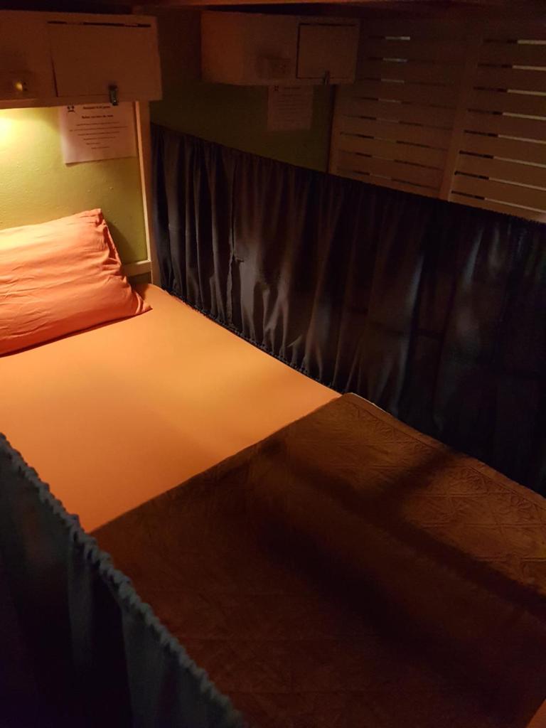 Sleep Tight Hostel at Koh Phangan photo 2