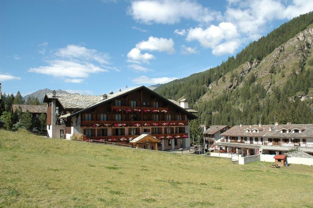 Hotel De Champoluc photo 1